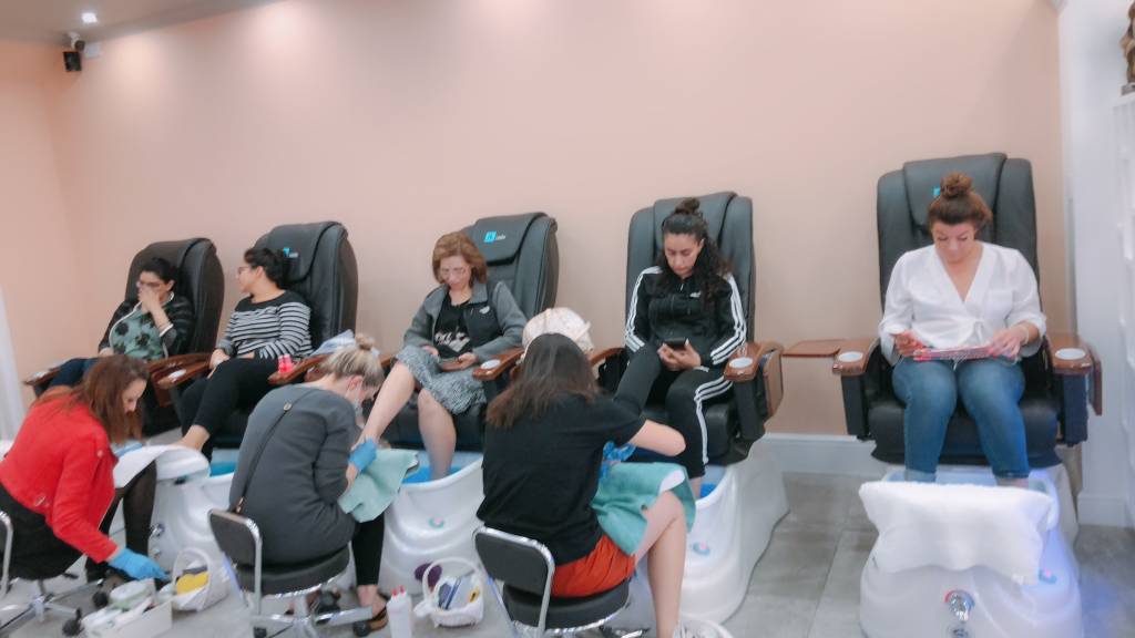 Gallery Natalie Nails And Spa Salon in Leicester High Street