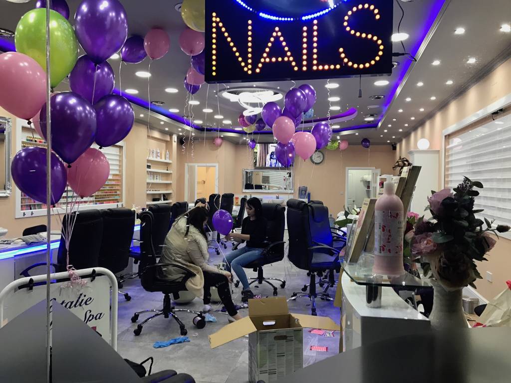 Gallery Natalie Nails And Spa Salon in Leicester High Street